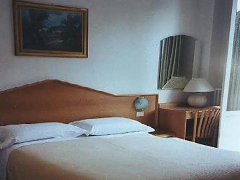 Hotel Ambra Milan 0*,